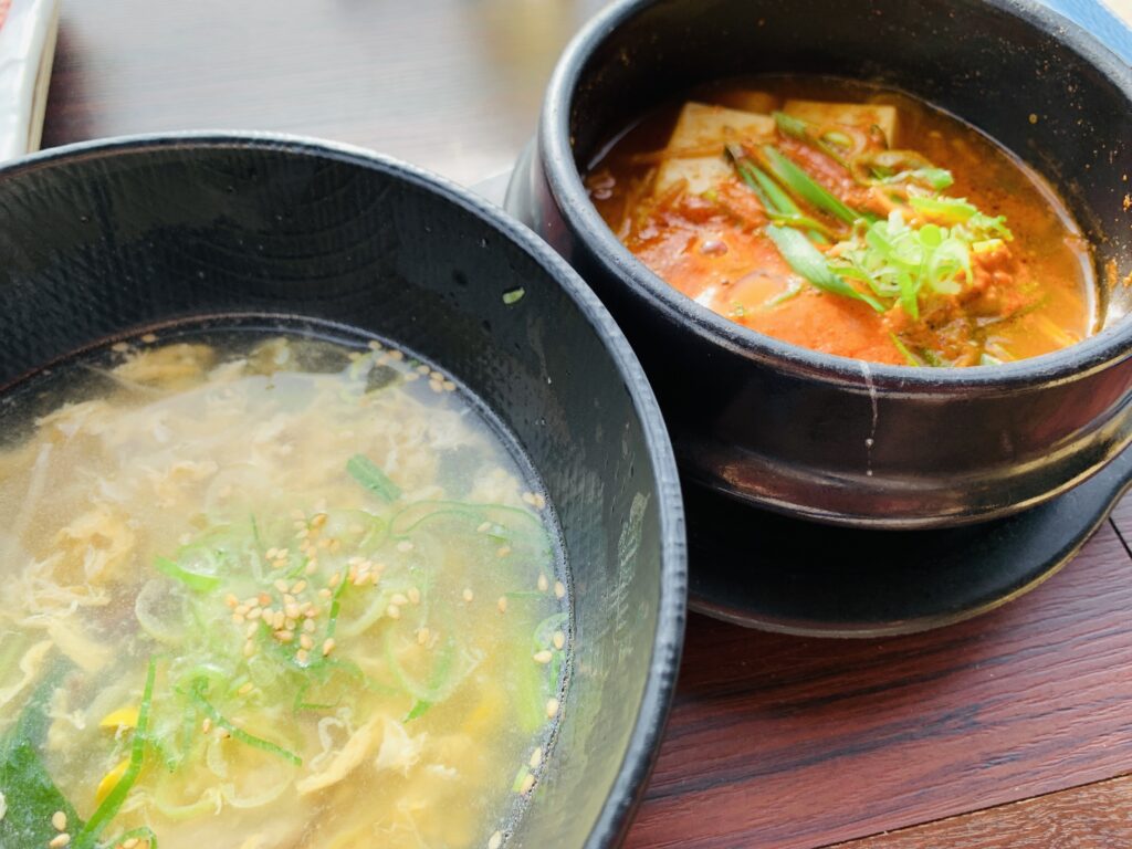 焼肉ぽんが江ノ島-スンドゥブチゲと野菜スープ