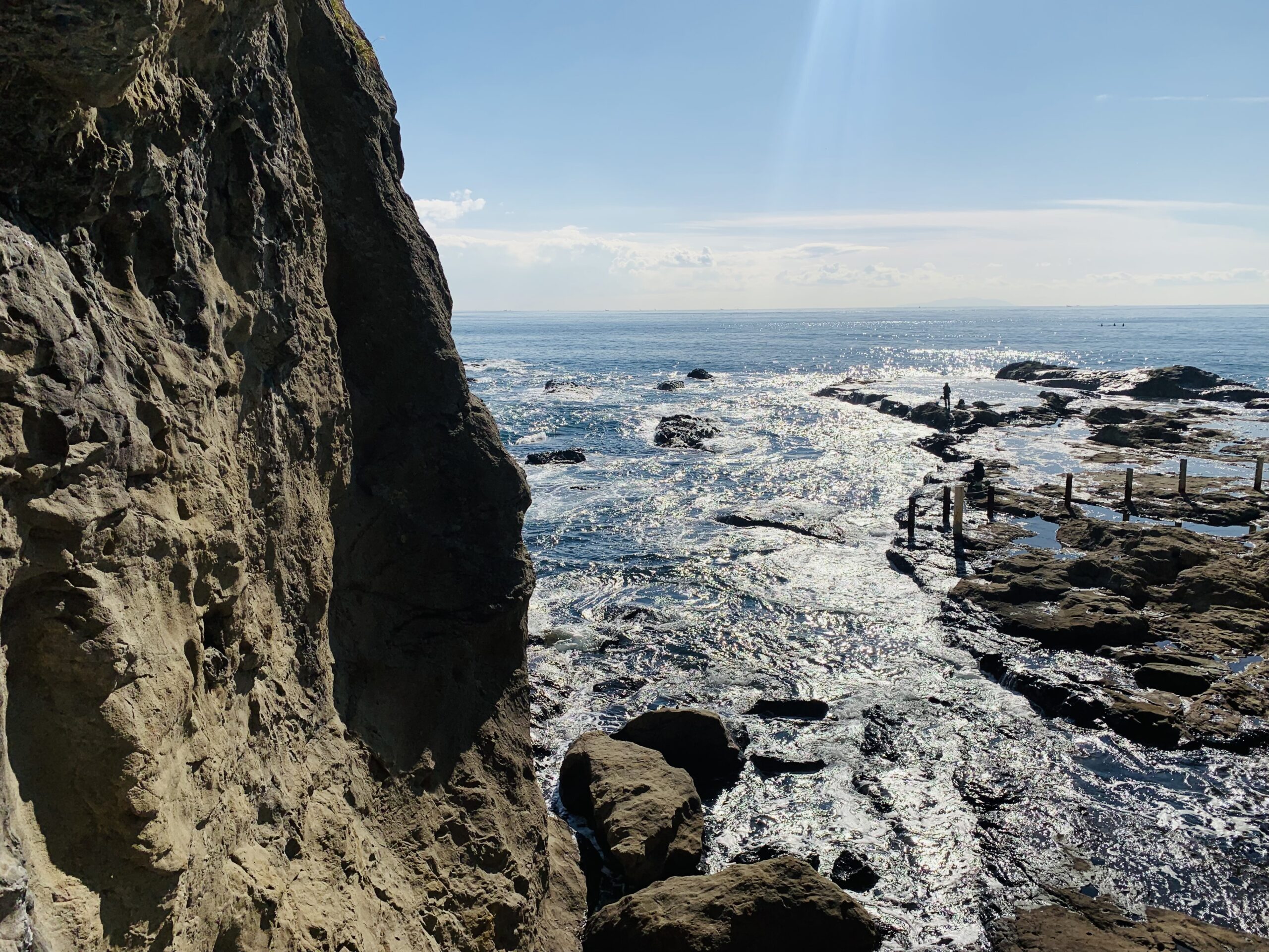 江の島第二岩屋-相模湾の景色
