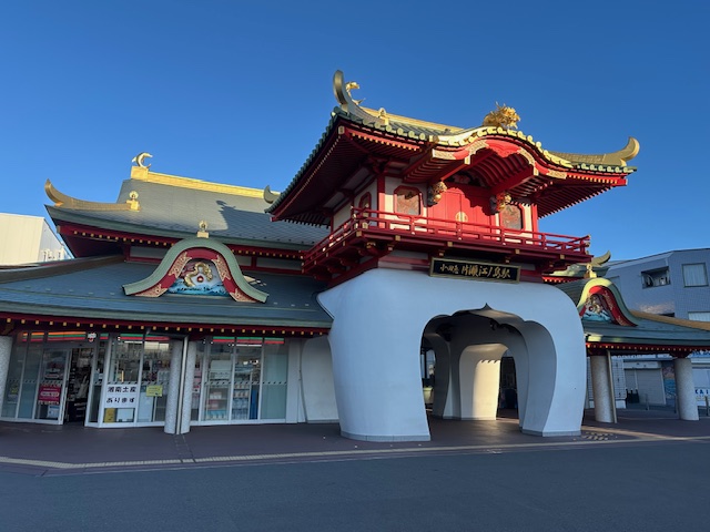 片瀬江ノ島駅-竜宮城